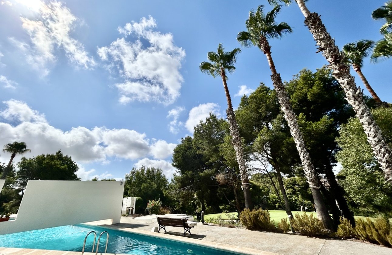 Resale - Villa - Orihuela Costa - Villamartin