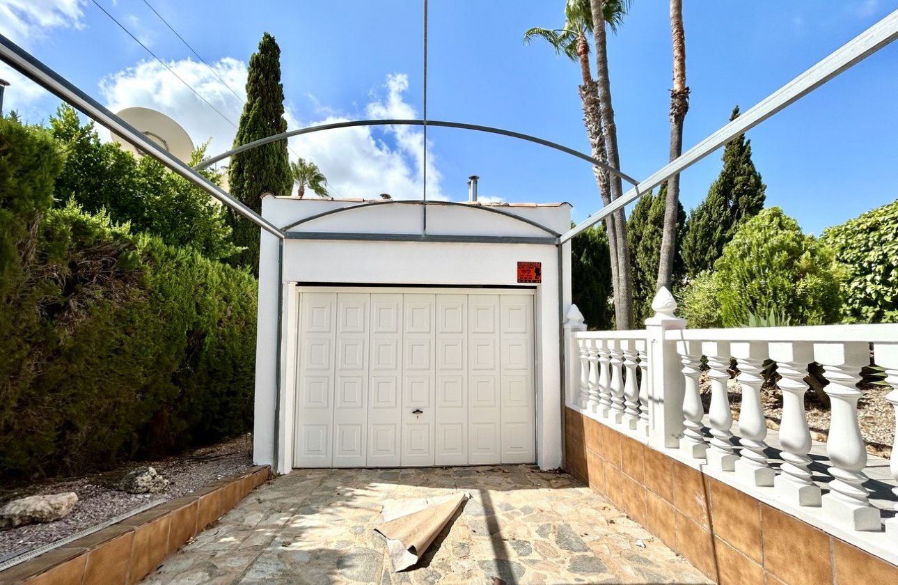 Resale - Villa - Orihuela Costa - Villamartin