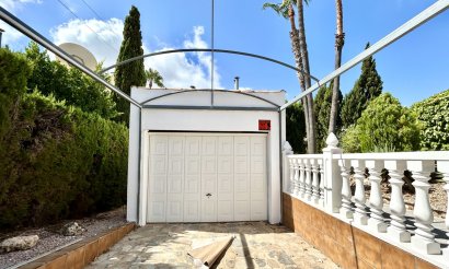 Resale - Villa - Orihuela Costa - Villamartin