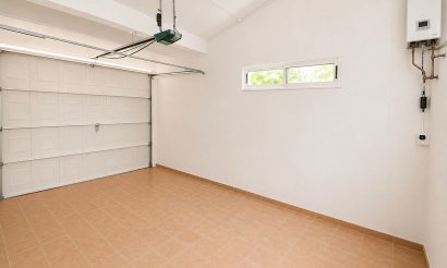 Resale - Villa - Orihuela Costa - Villamartin