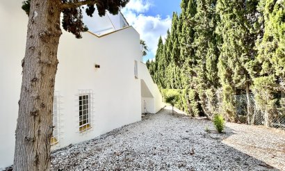Resale - Villa - Orihuela Costa - Villamartin