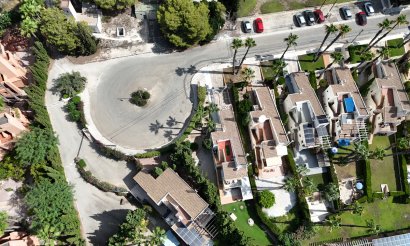 Resale - Villa - Orihuela Costa - Villamartin