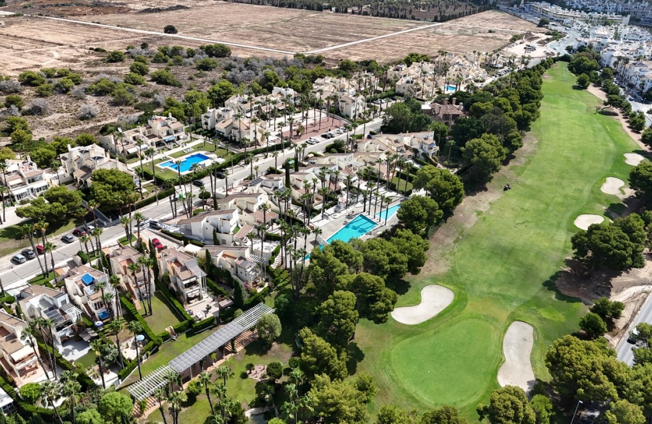 Resale - Villa - Orihuela Costa - Villamartin