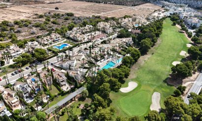 Resale - Villa - Orihuela Costa - Villamartin