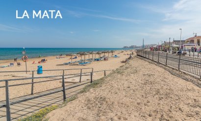 Resale - Apartment / flat - Torrevieja - La Mata pueblo