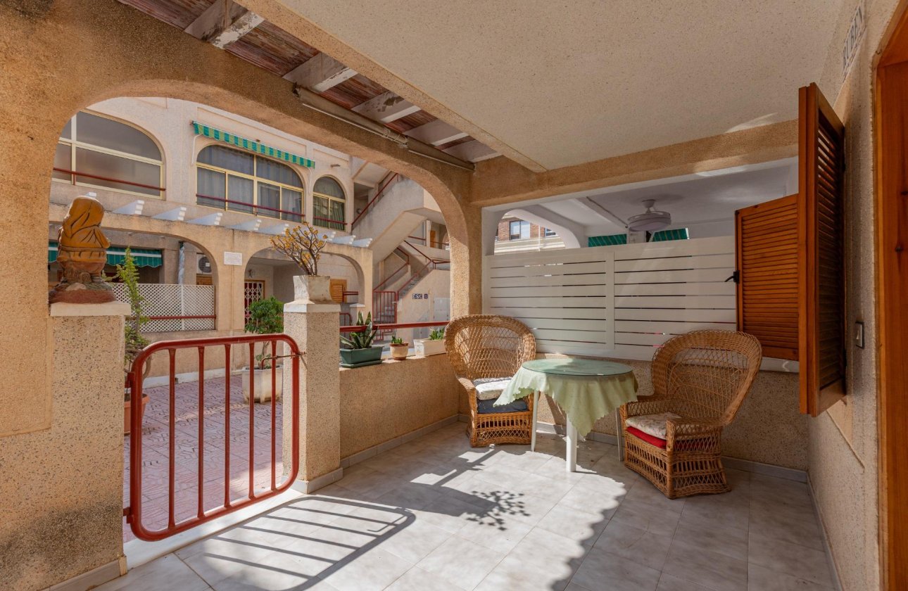 Resale - Apartment / flat - Torrevieja - Acequion