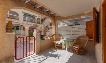Resale - Apartment / flat - Torrevieja - Acequion