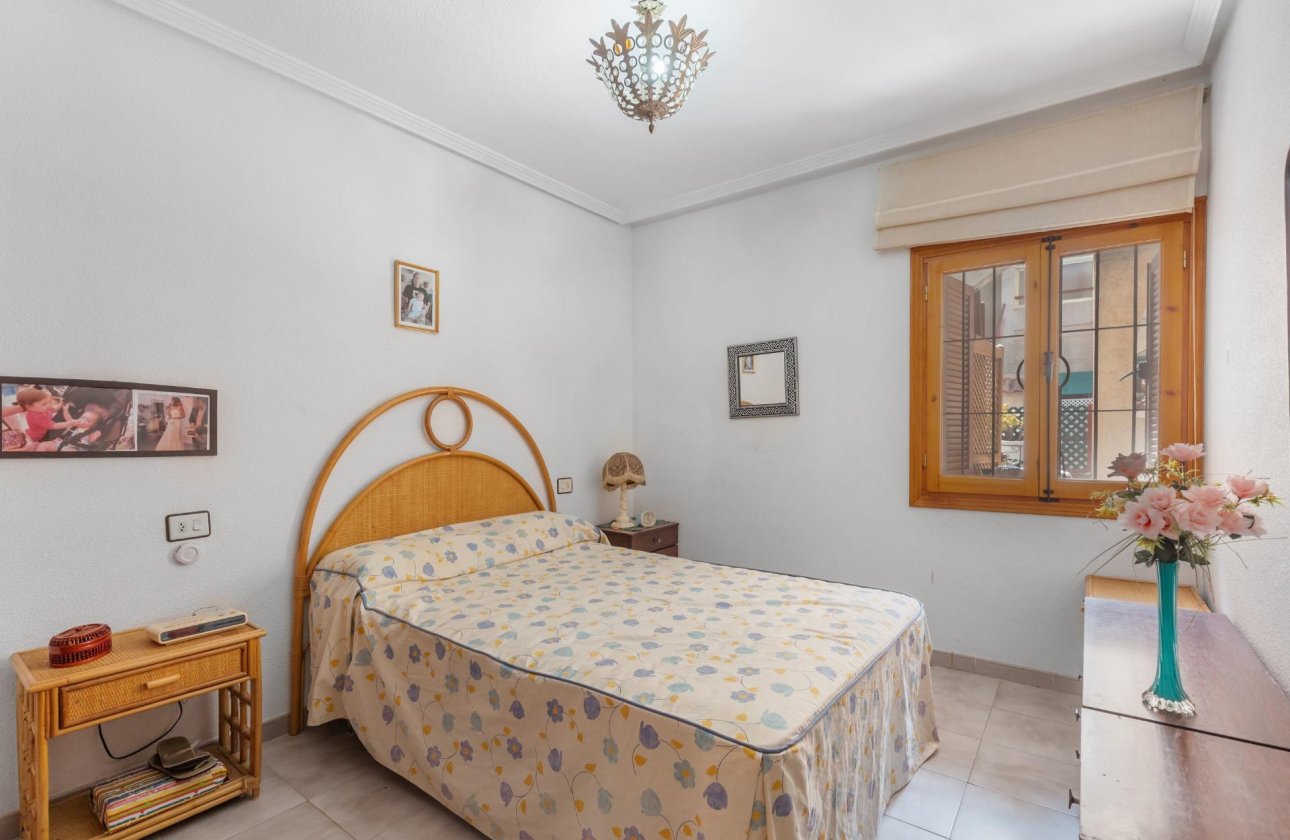 Resale - Apartment / flat - Torrevieja - Acequion