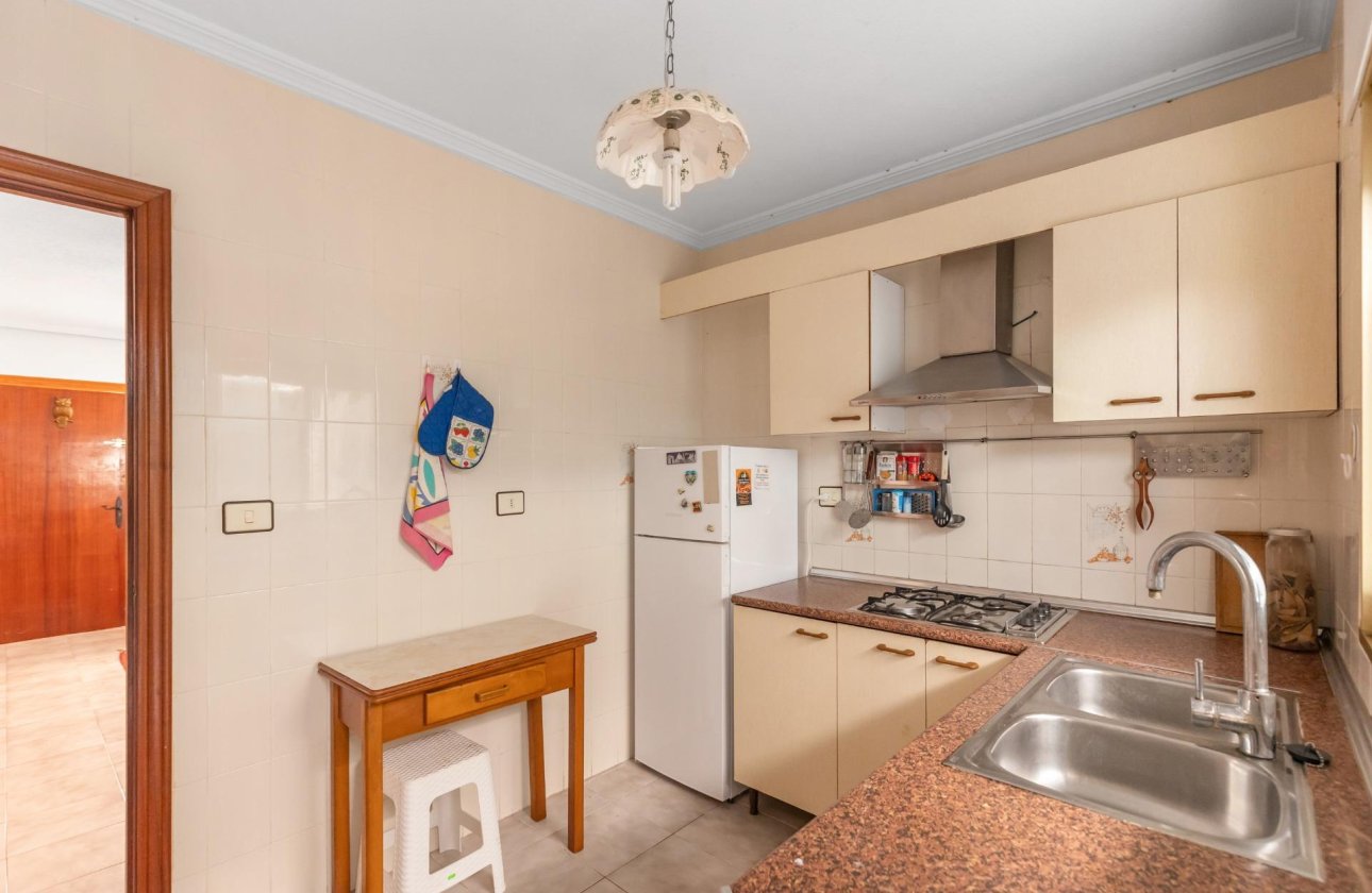 Resale - Apartment / flat - Torrevieja - Acequion