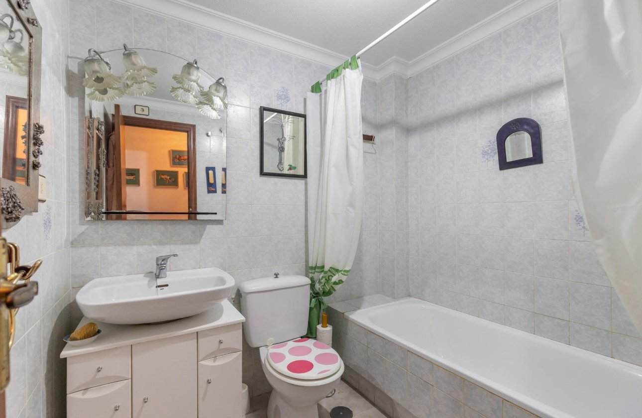Resale - Apartment / flat - Torrevieja - Acequion