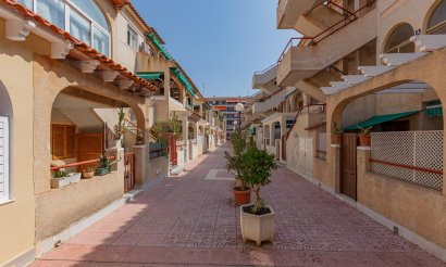 Resale - Apartment / flat - Torrevieja - Acequion