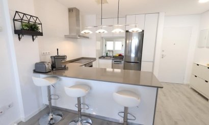 Resale - Apartment / flat - Orihuela Costa - Los Dolses