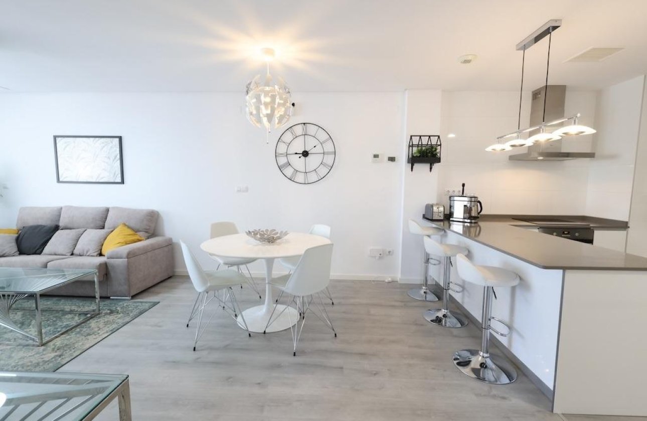 Resale - Apartment / flat - Orihuela Costa - Los Dolses