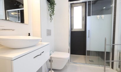 Resale - Apartment / flat - Orihuela Costa - Los Dolses