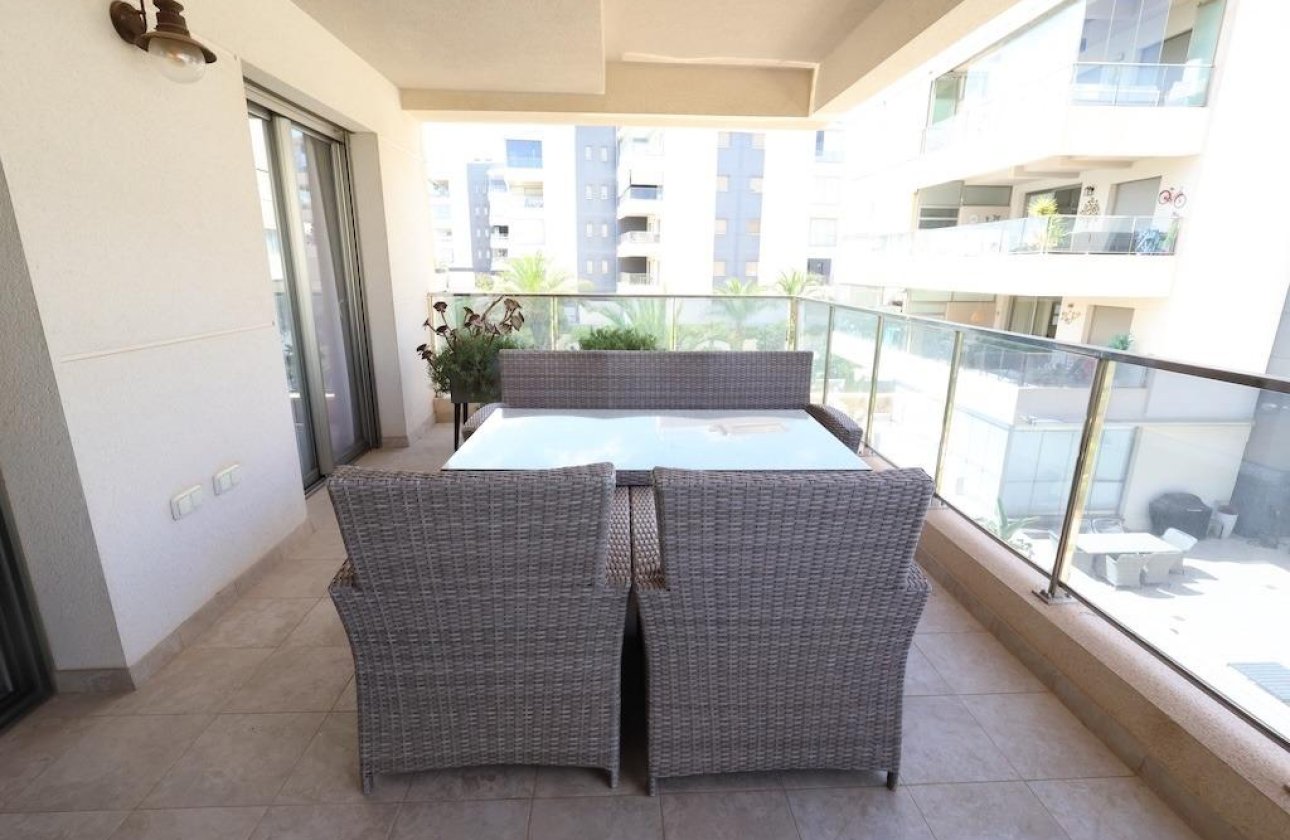 Resale - Apartment / flat - Orihuela Costa - Los Dolses