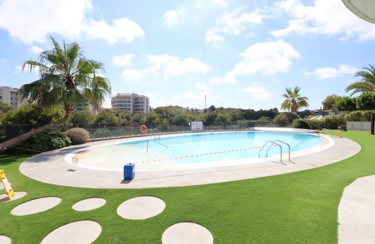 Resale - Apartment / flat - Orihuela Costa - Los Dolses