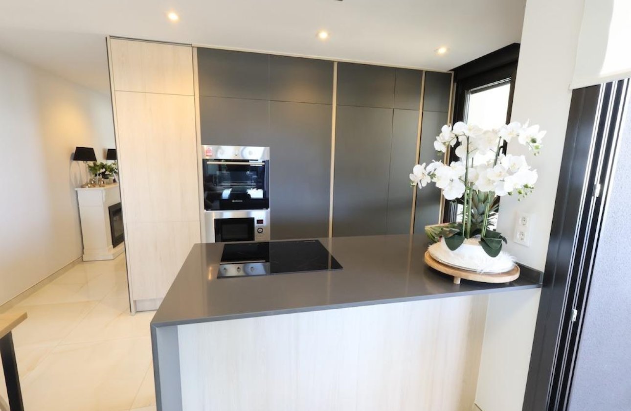 Resale - Apartment / flat - Orihuela Costa - Punta Prima