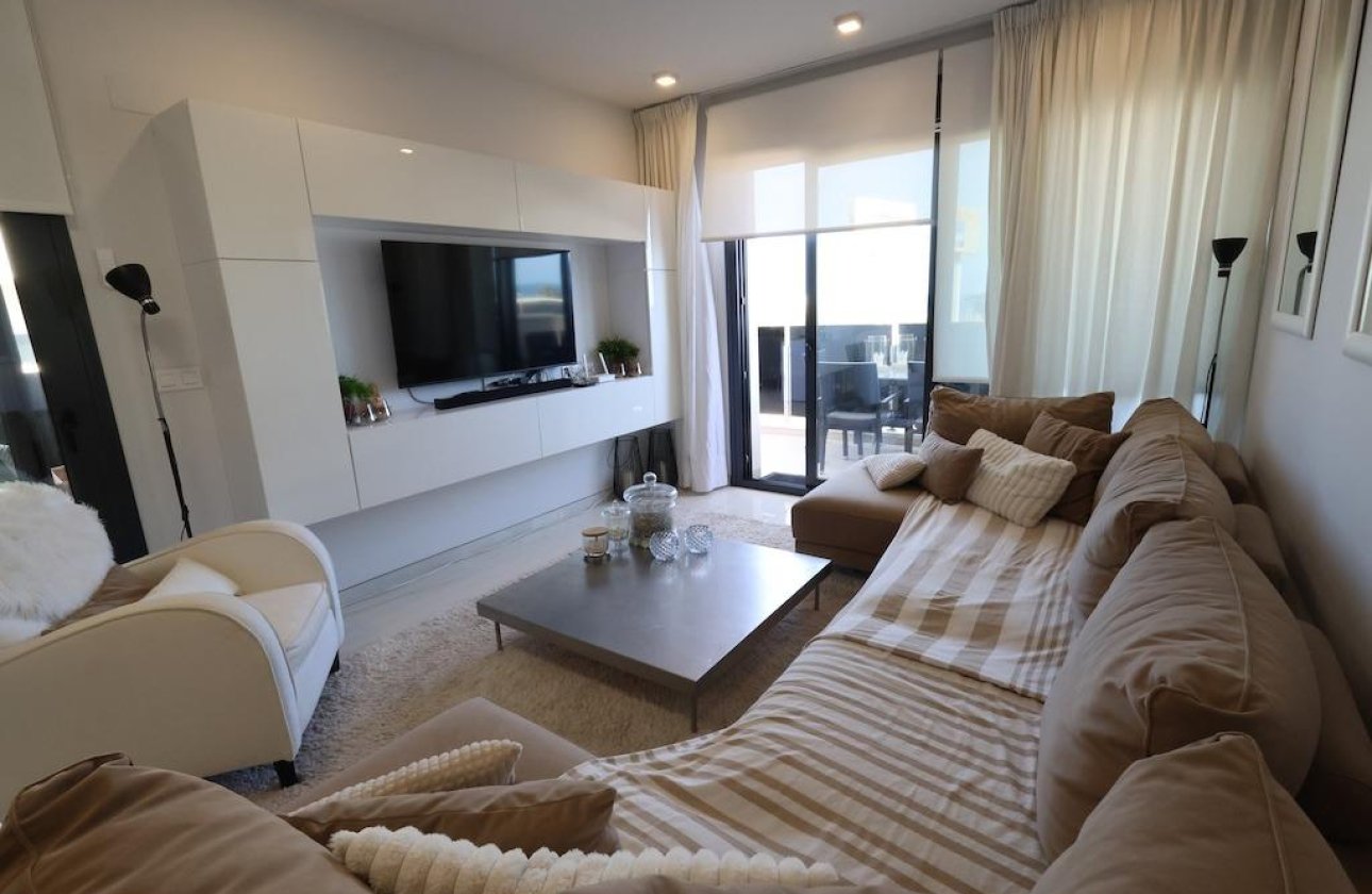 Resale - Apartment / flat - Orihuela Costa - Punta Prima