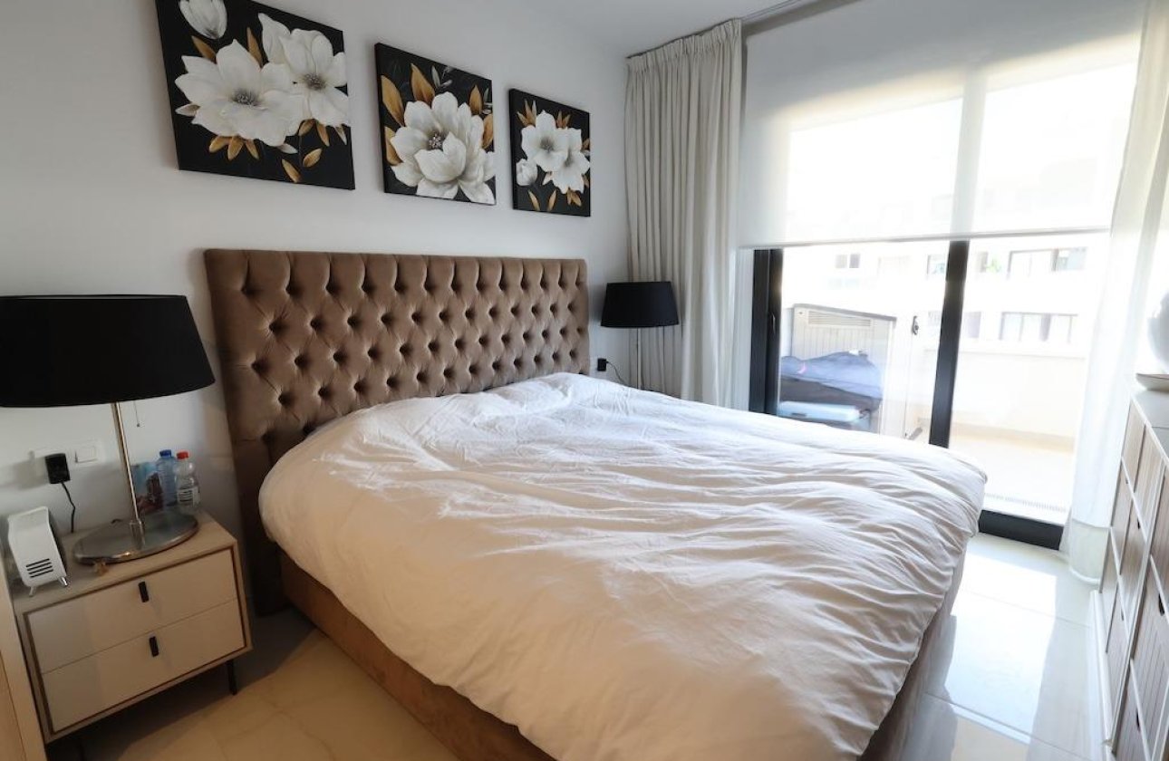 Resale - Apartment / flat - Orihuela Costa - Punta Prima