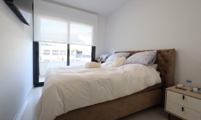 Resale - Apartment / flat - Orihuela Costa - Punta Prima