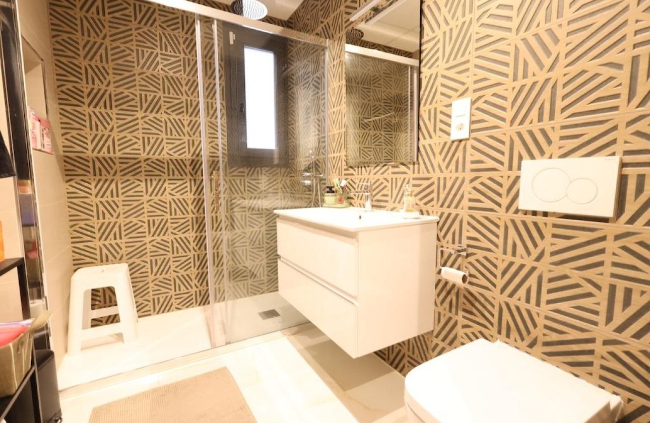 Resale - Apartment / flat - Orihuela Costa - Punta Prima