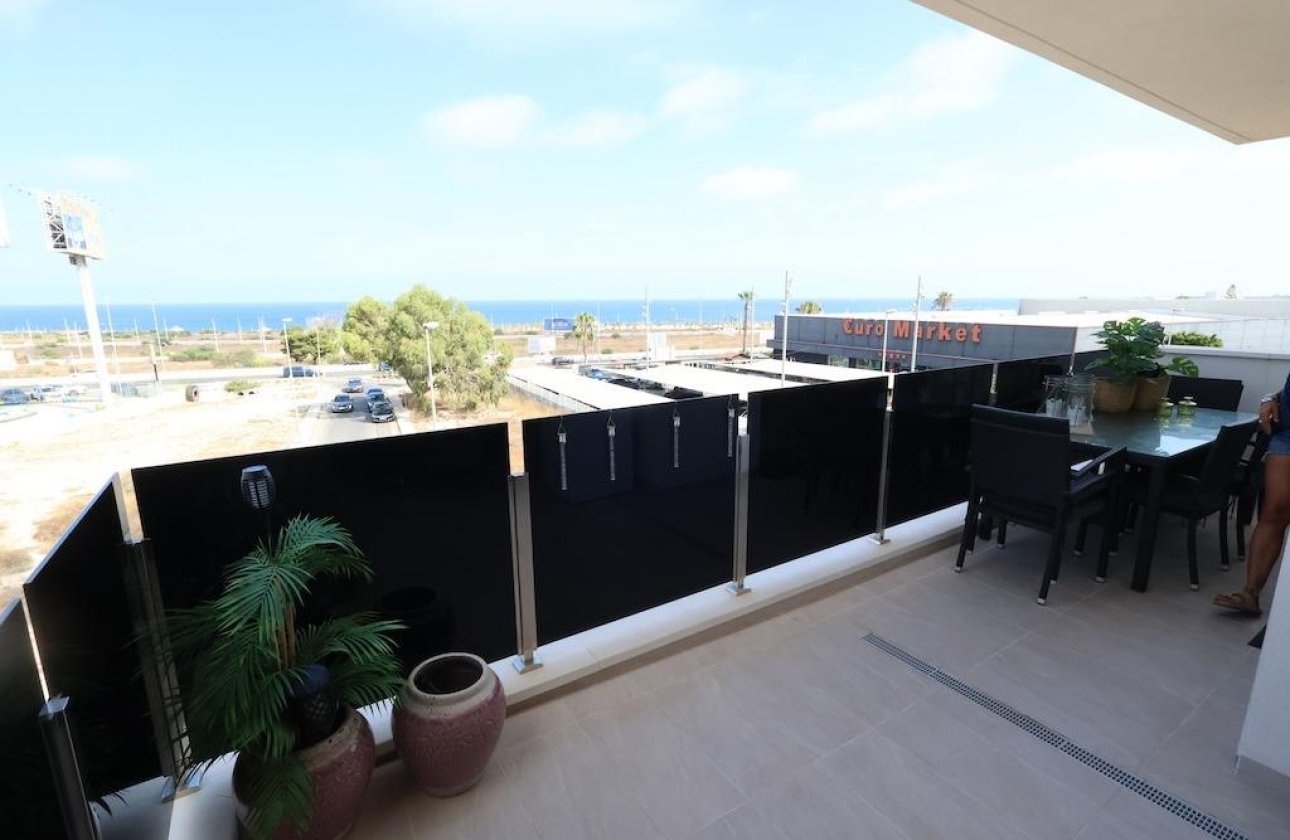 Resale - Apartment / flat - Orihuela Costa - Punta Prima