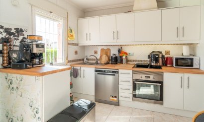 Resale - Villa - Orihuela Costa - Punta Prima