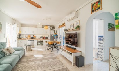 Resale - Villa - Orihuela Costa - Punta Prima