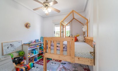 Resale - Villa - Orihuela Costa - Punta Prima