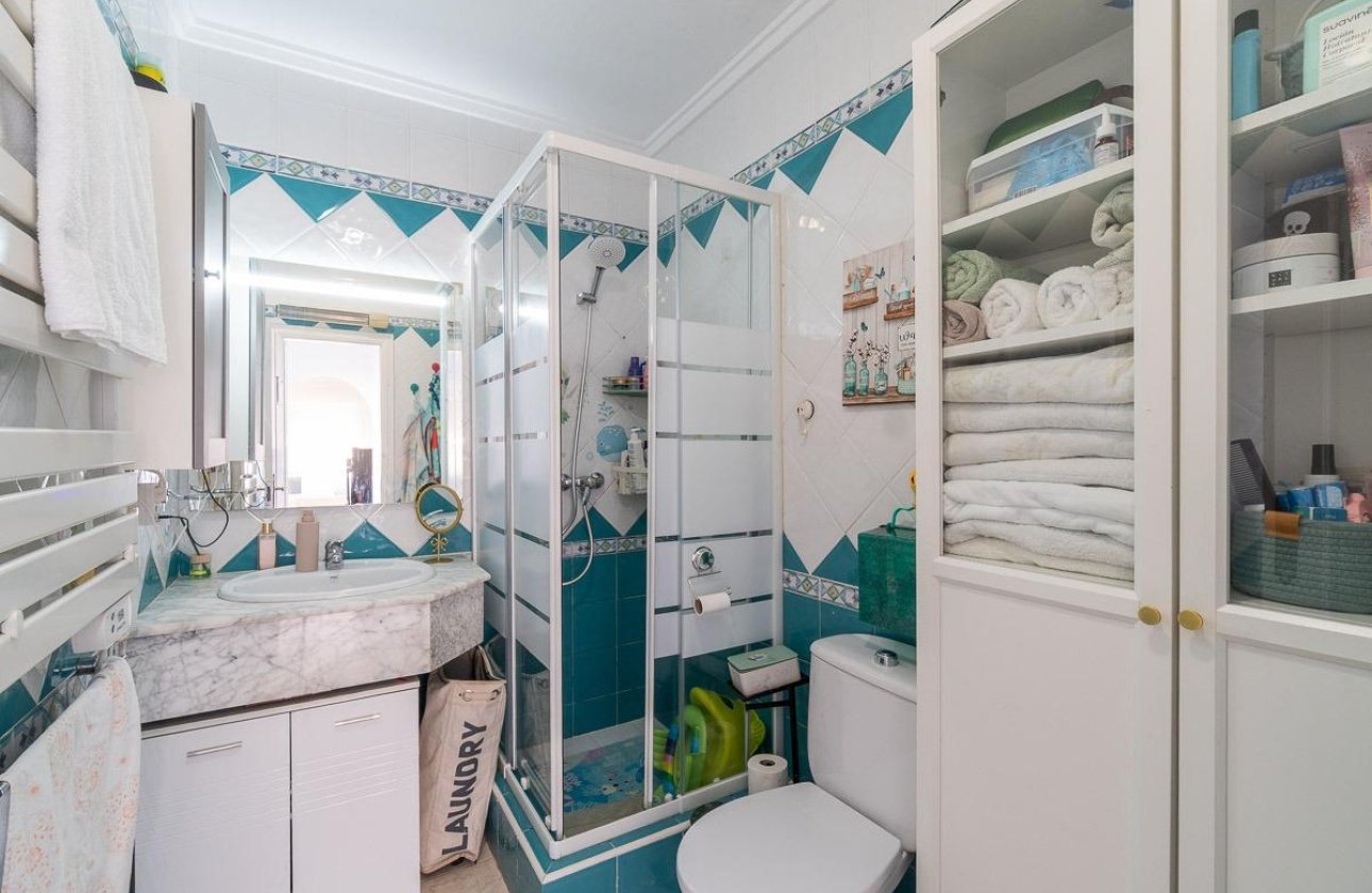 Resale - Villa - Orihuela Costa - Punta Prima