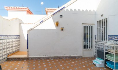 Resale - Villa - Orihuela Costa - Punta Prima