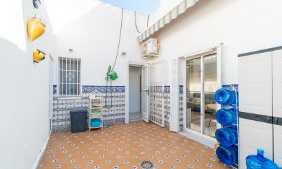 Resale - Villa - Orihuela Costa - Punta Prima