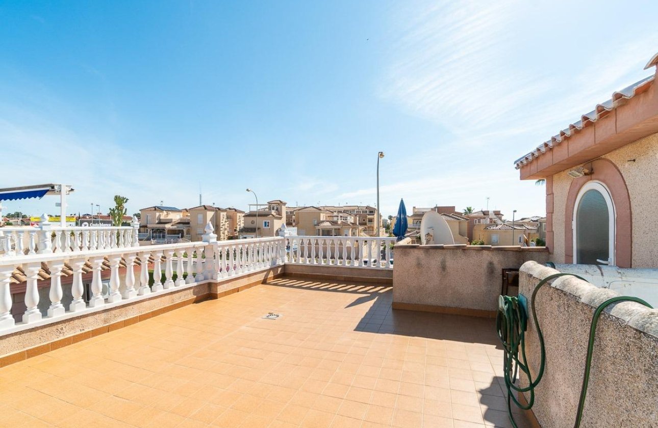 Resale - Villa - Orihuela Costa - Punta Prima