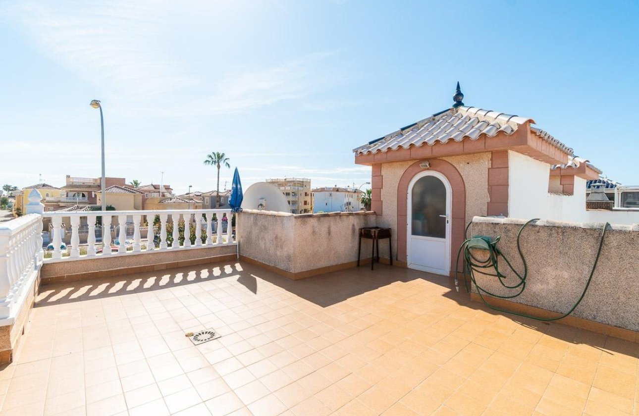 Resale - Villa - Orihuela Costa - Punta Prima