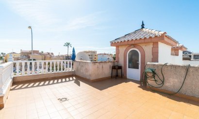Resale - Villa - Orihuela Costa - Punta Prima
