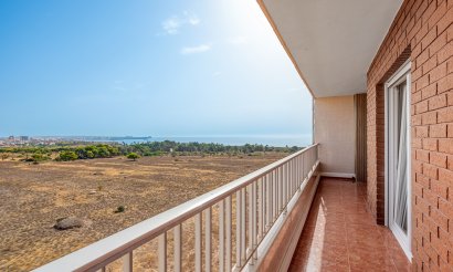 Resale - Apartment / flat - Torrevieja - Punta Prima