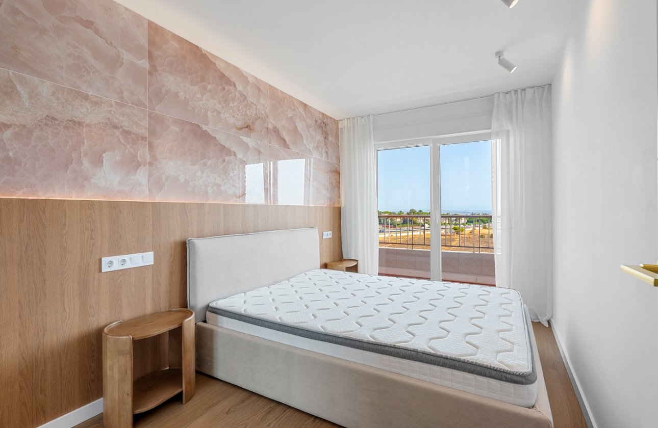 Resale - Apartment / flat - Torrevieja - Punta Prima