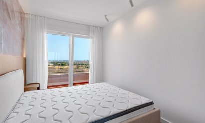 Resale - Apartment / flat - Torrevieja - Punta Prima