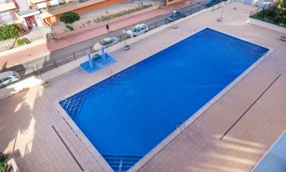 Resale - Apartment / flat - Torrevieja - Punta Prima