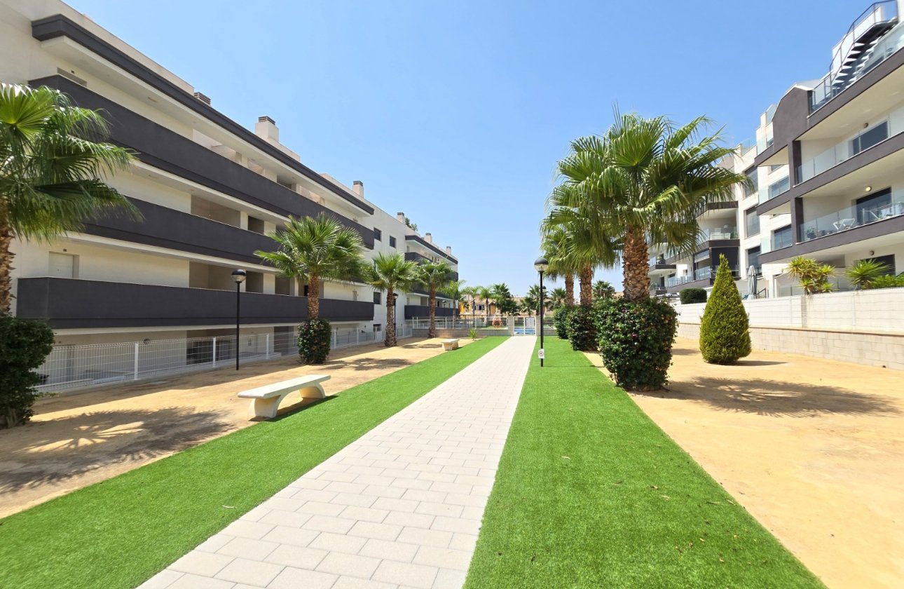 Resale - Apartment / flat - Orihuela Costa - Villamartín *