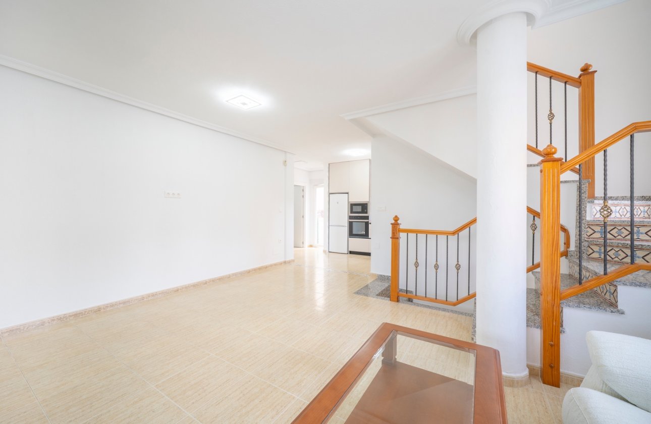 Resale - Villa - Orihuela Costa - PAU 26