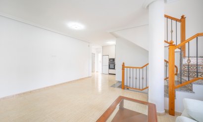 Resale - Villa - Orihuela Costa - PAU 26