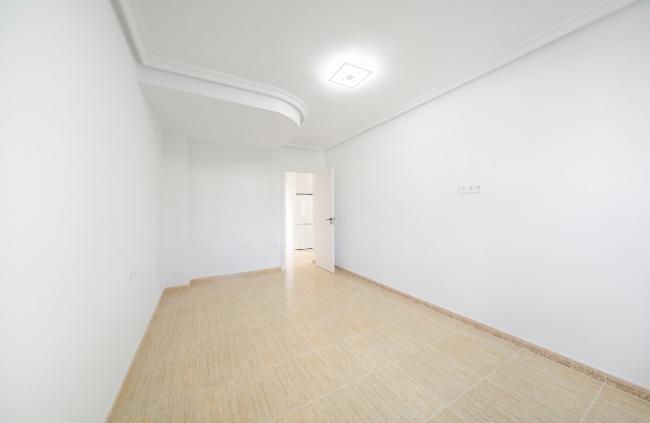 Resale - Villa - Orihuela Costa - PAU 26