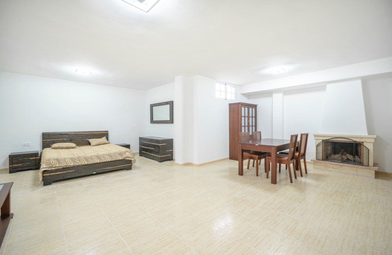 Resale - Villa - Orihuela Costa - PAU 26