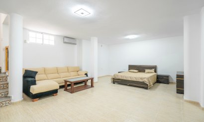 Resale - Villa - Orihuela Costa - PAU 26