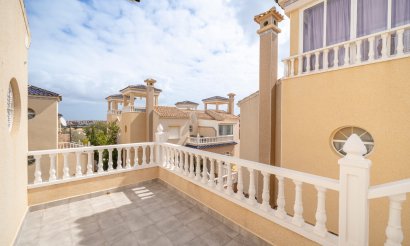 Resale - Villa - Orihuela Costa - PAU 26