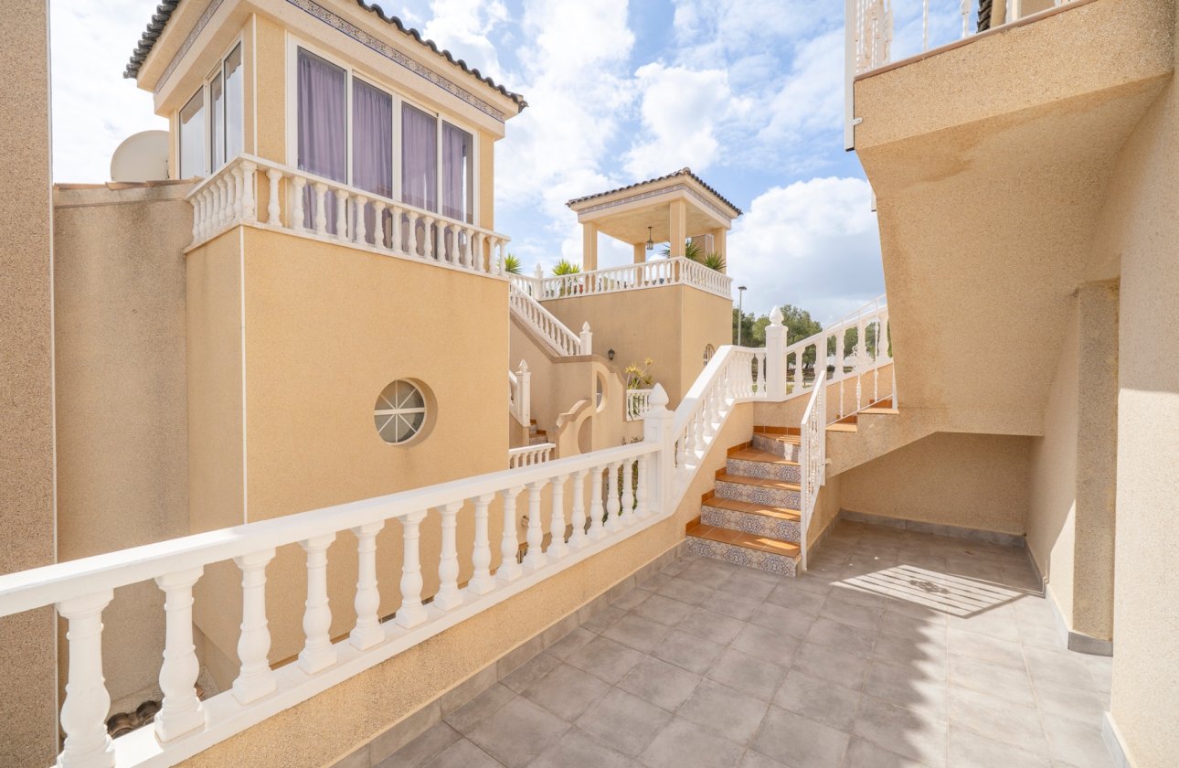 Resale - Villa - Orihuela Costa - PAU 26