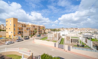 Resale - Villa - Orihuela Costa - PAU 26