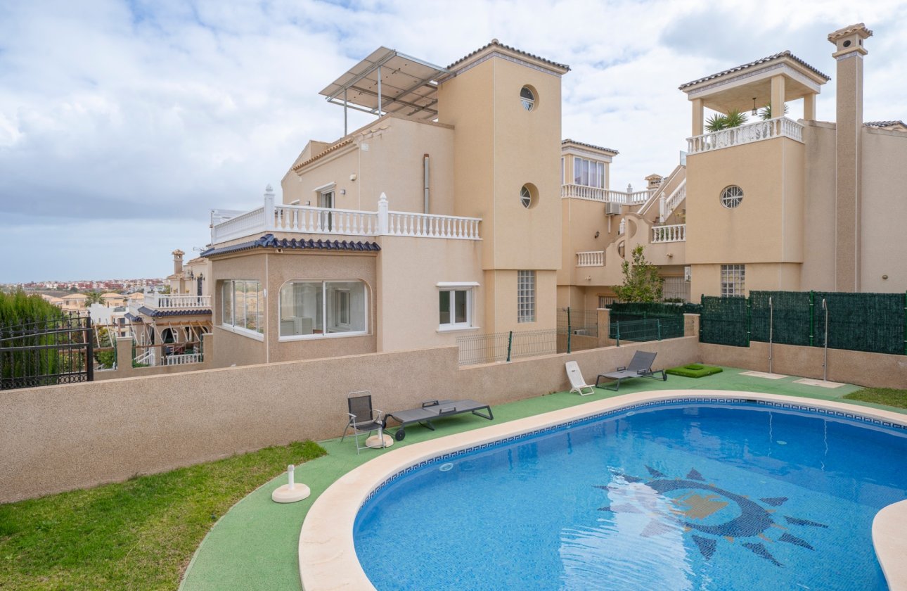 Resale - Villa - Orihuela Costa - PAU 26