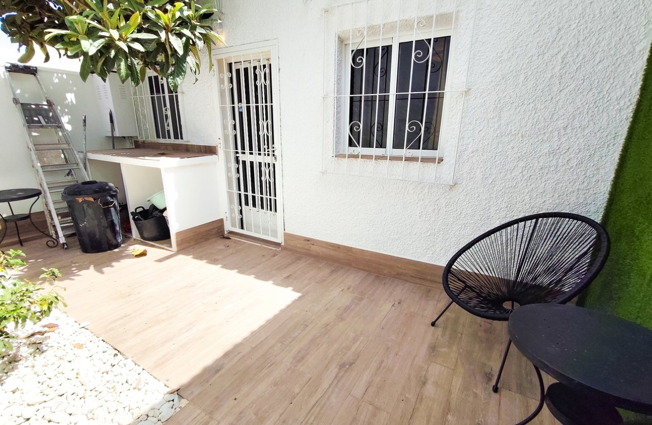 Resale - Bungalow - Orihuela Costa - Playa Flamenca